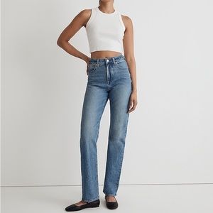 Madewell Petite '90s Straight Jean in Enmore Wash